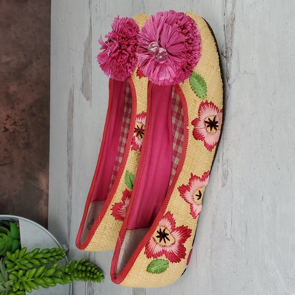 Sperry Tan and Pink Floral Embroidered Flats